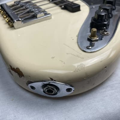 Fender Deluxe Active Jazz Bass V 5-string J-Bass 2020 - Olympic White / Pau Ferro fingerboard image 8