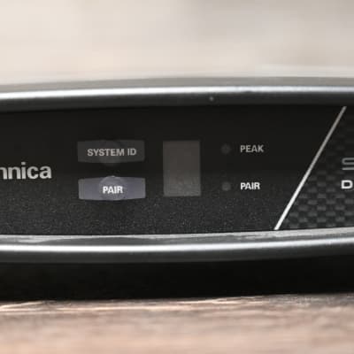 (C11339) Audio-Technica System 10 Model:ATW-R1100 Wireless Receiver image 3