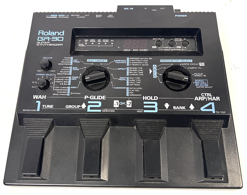 Roland GR-30 Guitar Synthesizer | Reverb Canada
