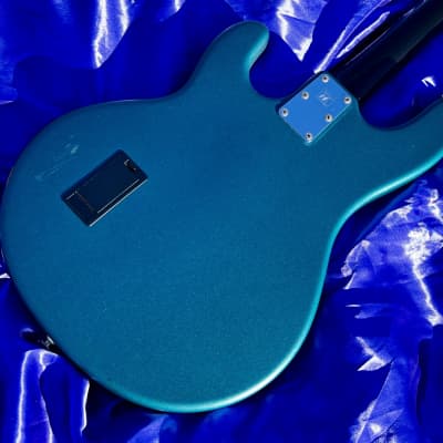 Ernie Ball Music Man SUB USA Stingray 2000’s - Blue image 9