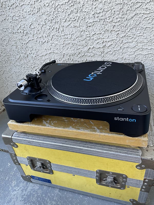 Stanton T.92 M2 USB Direct-Drive Turntable