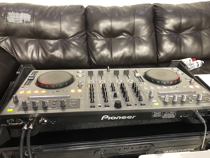 Pioneer DDJ-T1 with Marathon Flight Case