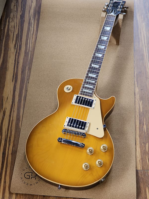 1996 Gibson USA Les Paul Standard in Honeyburst Plaintop | Reverb