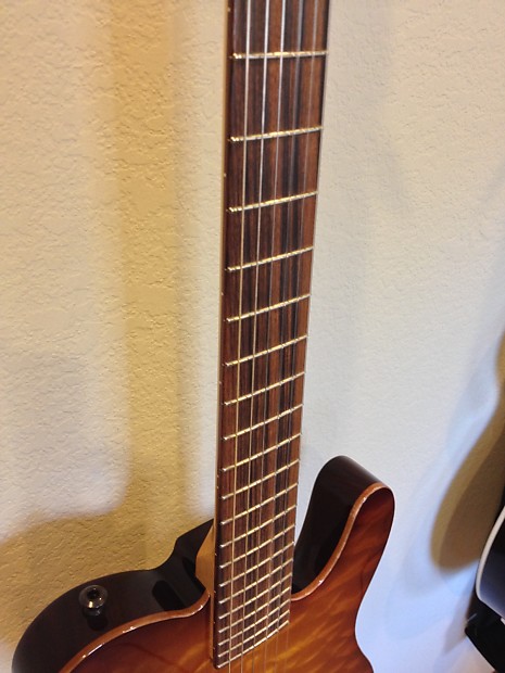 Sadowsky electric nylon hot sale