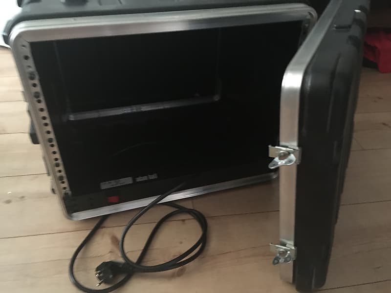 SKB Orange CA Rack / Case Reverb