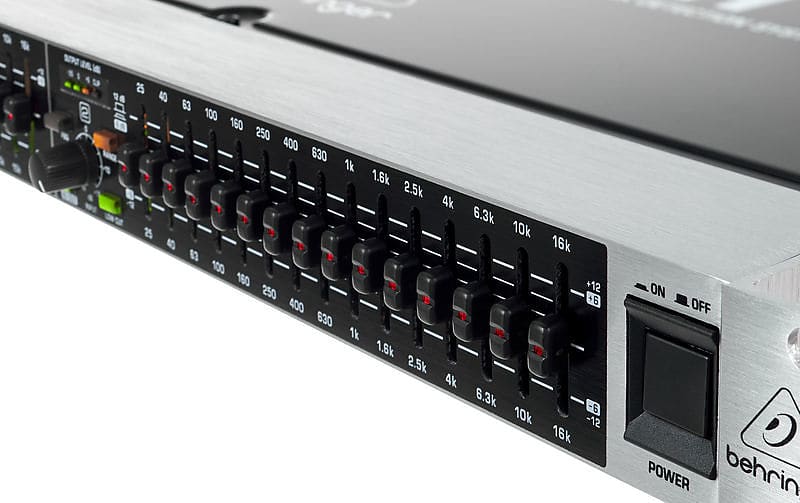 Behringer Ultragraph Pro FBQ1502HD 15-Band Graphic Equalizer