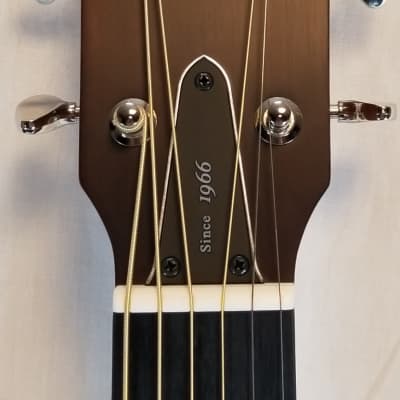 Yamaha FSX5 Red Label Folk Guitar w/Atmosfeel Pickup System & Hardshell Case image 9
