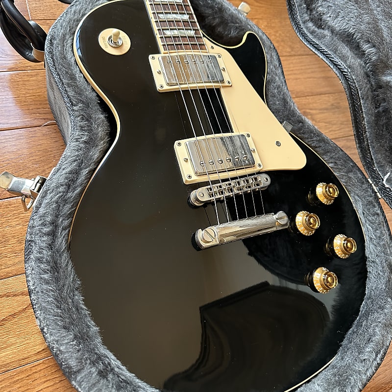 2002 Gibson Les Paul Standard - Ebony Black