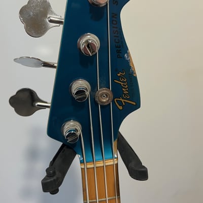 Fender USA Precision Special アクティブ回路 Fender USA Precision Special Walnut 税込販売価格 ￥268,000