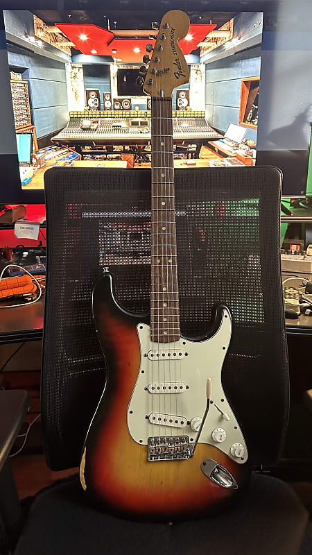 1976 Fender Stratocaster Sunburst image 1