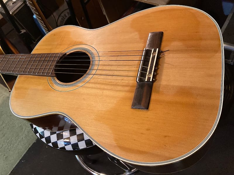 Kawai vintage model G-250 Classical Guitar Hamamatsu Japan - needs TLC