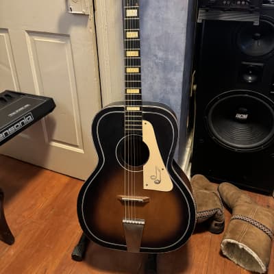 Truetone Vintage acoustic guitar 60s - Sunburst | Reverb