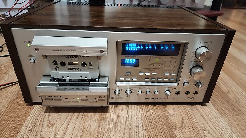 Pioneer Ct-f1250 Tape Deck/ Wood Case  			