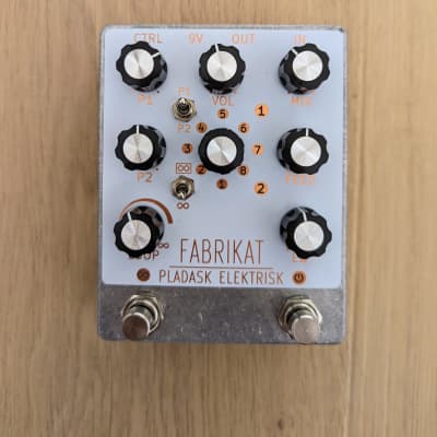 Pladask Elektrisk Fabrikat - Pedal on ModularGrid