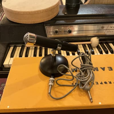 Vintage Aiwa M18 (Crown MC80) Crystal Microphone for Display