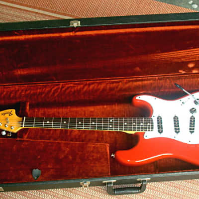 Vintage 1979 USA Made Fender Guitar International Series Stratocaster Moroccan Red w/ OHSC image 9