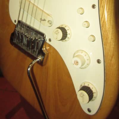 1983 Fender Elite Stratocaster Natural image 9