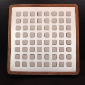 【送料無料ライン/39ショップ】 Monome 64 MIDI Controller | Reverb その他