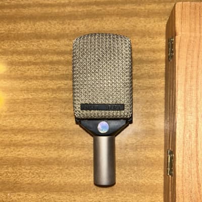 AKG D12 - Gearspace