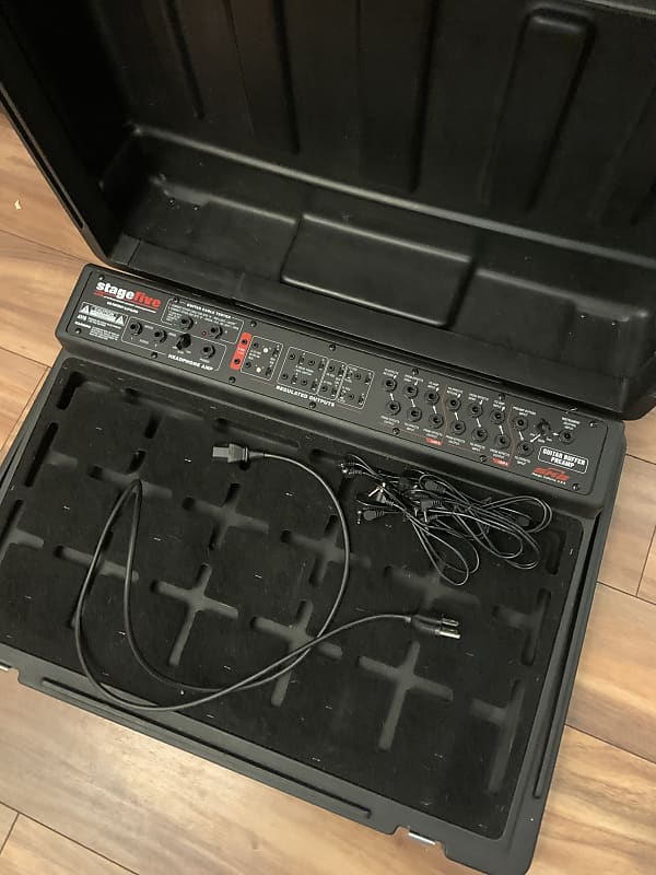 SKB Stage 5 pedal board Reverb