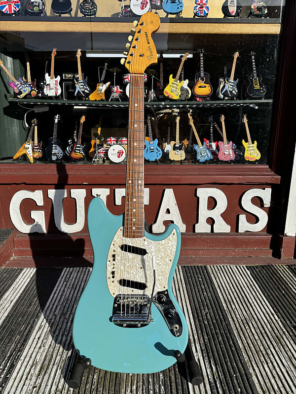CIJ Fender Mustang 1997-2000 - Blue image 1