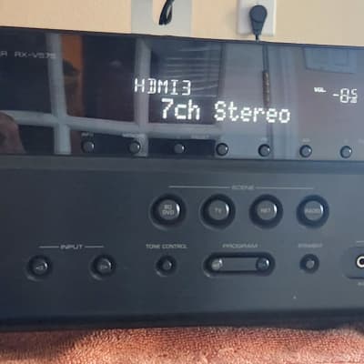 Yamaha Yamaha RX-V575 7.2-channel home theater receiver with Apple AirPlay 2000 - Black
