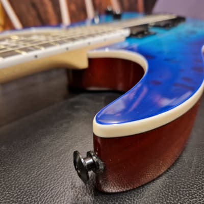 Ibanez GRGR221PA-AQB GIO E-Guitar 6 String Aqua Burst image 4
