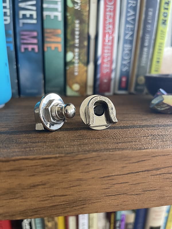 Schaller Strap Locks 2014 Nickel Reverb