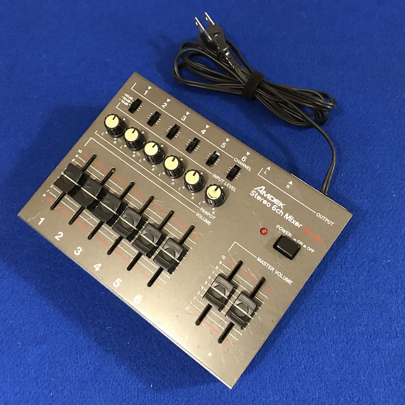 Awesome Amdek MXK-600 (Roland, Boss) 6 channel stereo mixer- Sweet
