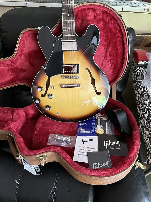 Rare” * Left Handed* 61’ vintage reissue, Gibson ES - 335 2021 - Nitrocellulose/Vintage ES-335  2021 - Tobacco Sunburst image 1