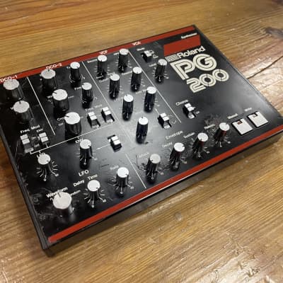 Roland PG-200 - Gearspace