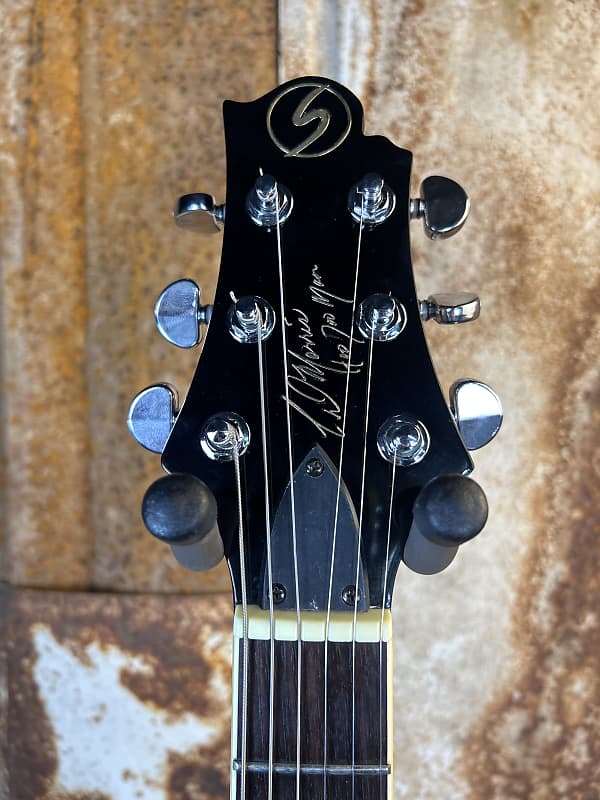 Samick C.D. Morris Hoo Doo Man Signature Electric W/HSC