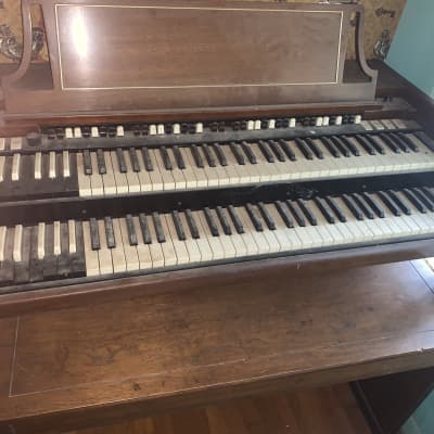 REDUCED - must sell Hammond 3 Vintage Organs 2 benches, Pilot 171 speaker, speaker wires Wood image 9
