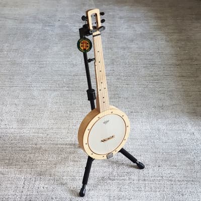 Magic Fluke Co. Firefly 5-String Banjo, 2022 like NEW, short A scale, Nylon strings, Gator case image 3