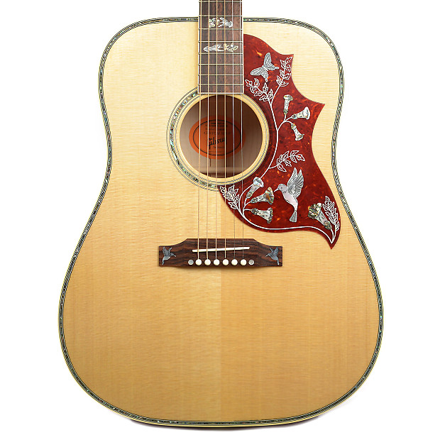 Gibson Hummingbird Quilted Maple LTD - YouTube