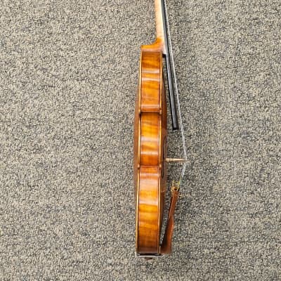 D Z Strad Violin - Model 500 - Light Antique Finish Violin Outfit (One Piece Back) (4/4 Size) image 10