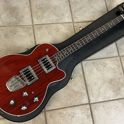 2013 Guild USA M-85 Bass Cherry Red 1 of 25 rare w case image 2