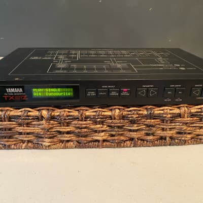 Yamaha TX81Z Rackmount FM Tone Generator 1987 - 1988 - Black