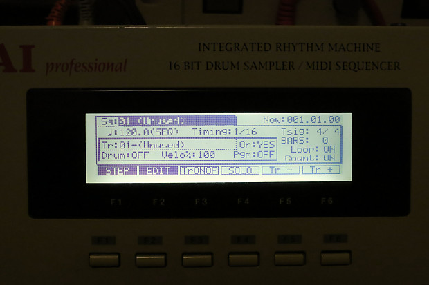 Akai MPC 2000 Classic w USB drive | Reverb