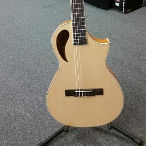 Peavey Composer 3/4 Scale Nylon String Classical Guitar Natural