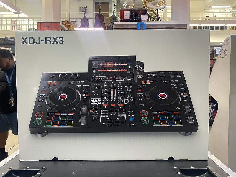 Pioneer XDJ-RX3 2-Channel Rekordbox / Serato All-In-One DJ