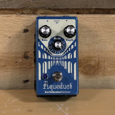 EarthQuaker Devices Aqueduct ビブラートEQD EarthQuaker Devices Aqueduct Review - Premier Guitar