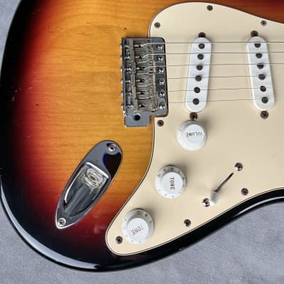 Fender American Stratocaster USA 2004 Burst image 6
