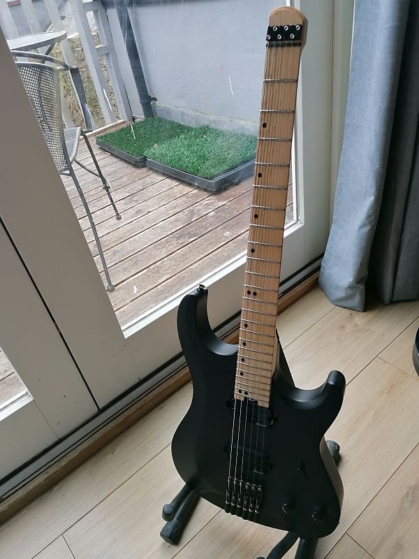 Harley Benton Dullahan-FT 24 BKS Headless Guitar | Reverb