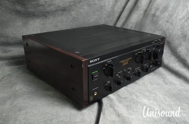 Sony TA-F333ESR Integrated Stereo Amplifier in Very Good Condition image 1