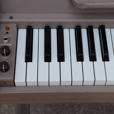 Fully Restored Wurlitzer 140B Electric Piano for both 120V/230V with FX Loop image 12