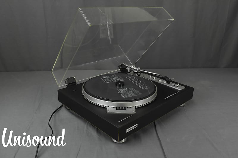 Pioneer XL-1551 Direct-Drive Turntable in Very Good Condition