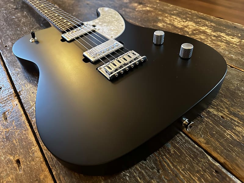ギター Fender MIJ Elemental Telecaster Fender Limited Edition MIJ Elemental Telecaster in Stone