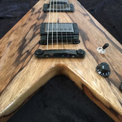 Black Diamond Super-V Custom Guitar w/case Highly Figured Korina Hand crafted image 7
