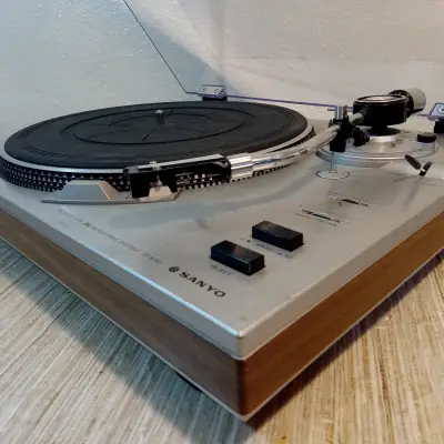 Sanyo TP-1010 Auto-return Turntable Vintage '75-'78 Japan | Reverb